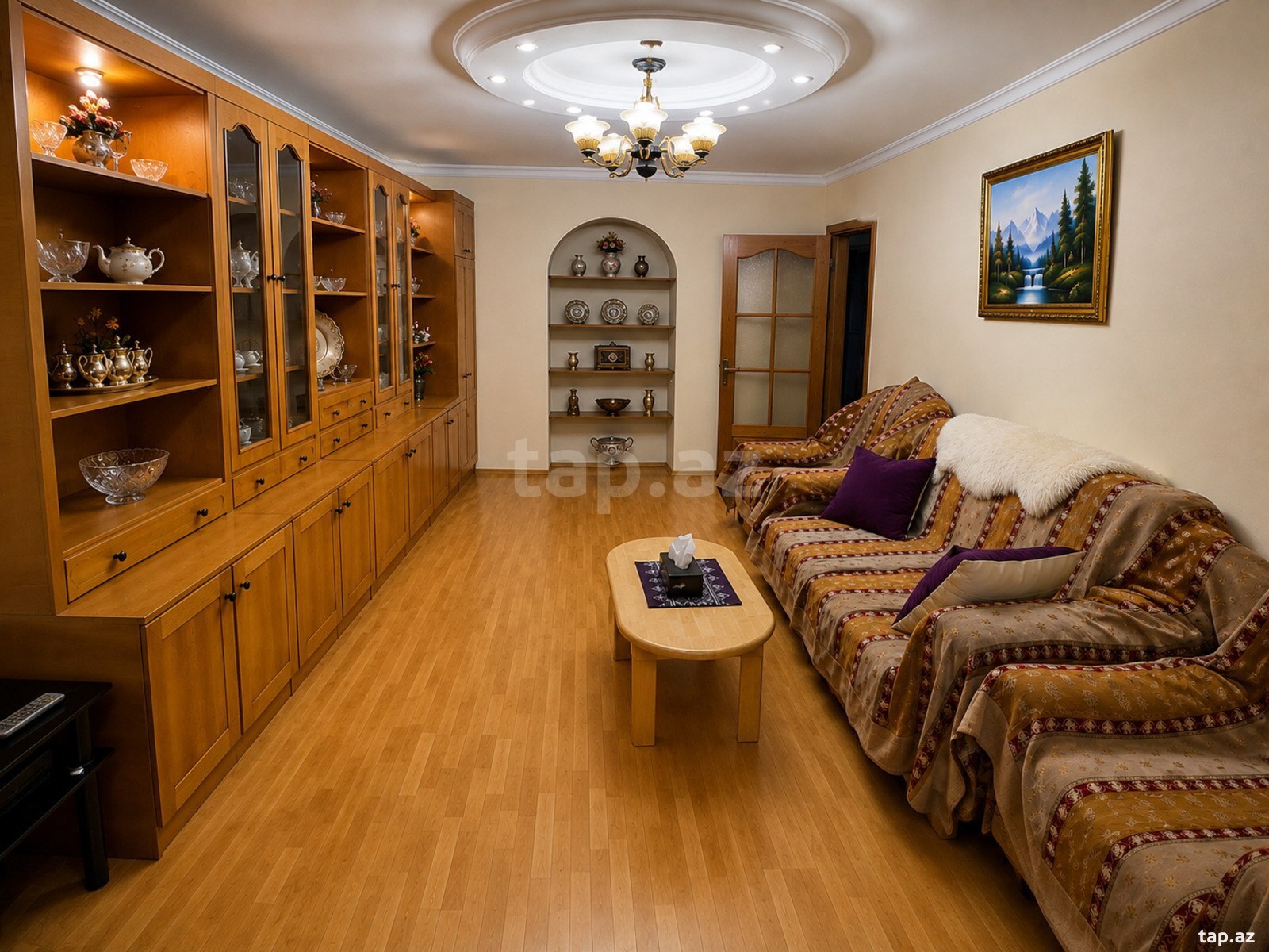 3-otaqlı mənzil kirayə verilir, Bakıxanov küç., 90 m²