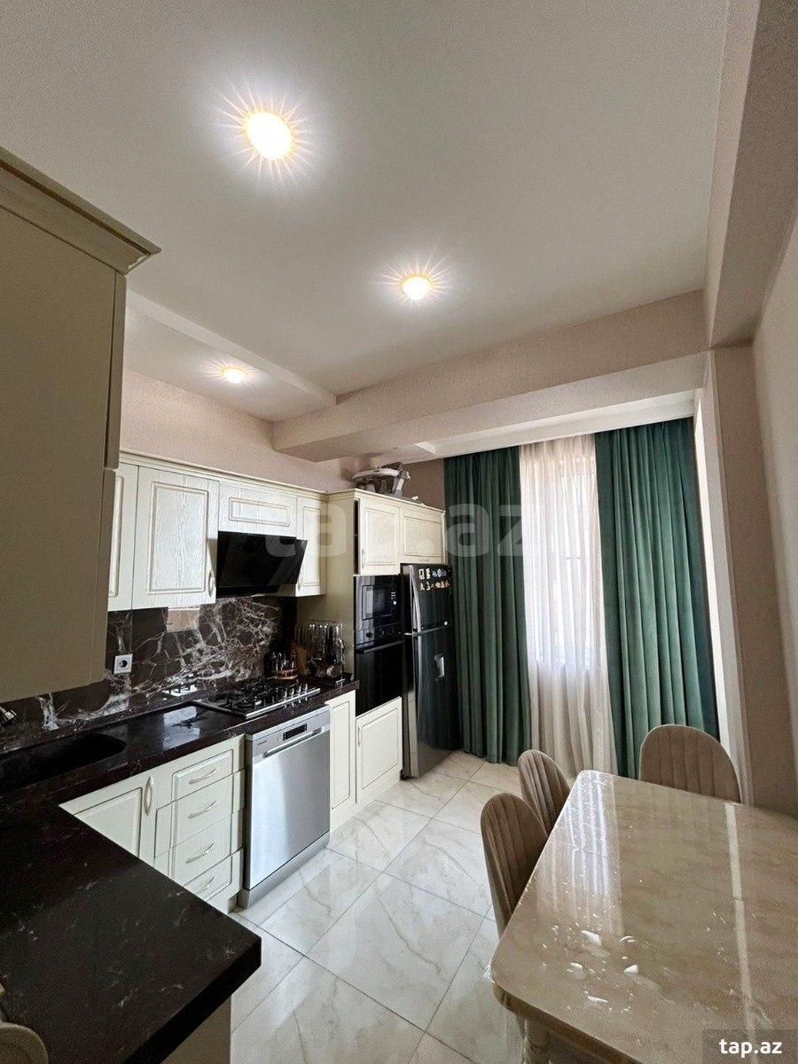 2-otaqlı yeni tikili, M.Əsədov küç., 78 m²