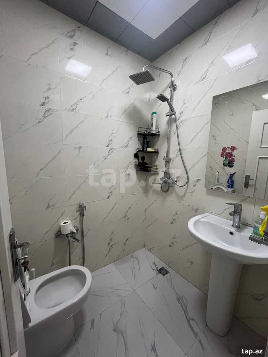 3-otaqlı yeni tikili, Bayıl qəs., 70 m²