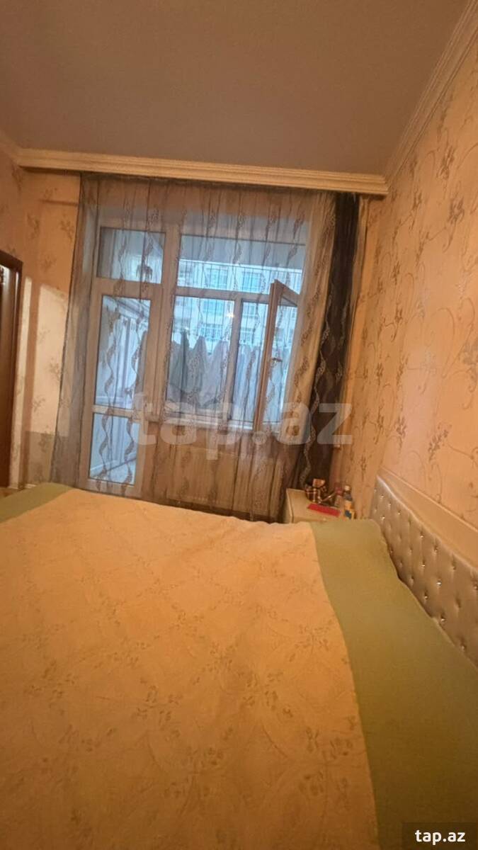 4-otaqlı yeni tikili, 8 Noyabr m., 140 m²