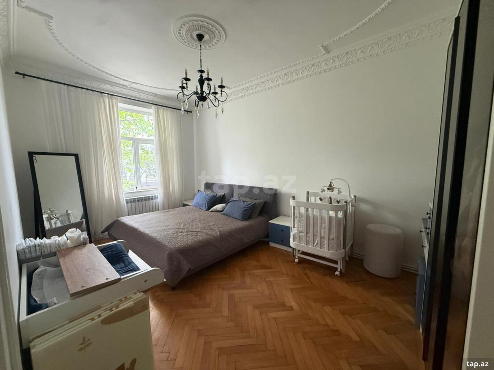3-otaqlı mənzil, Bakıxanov küç., 70 m²