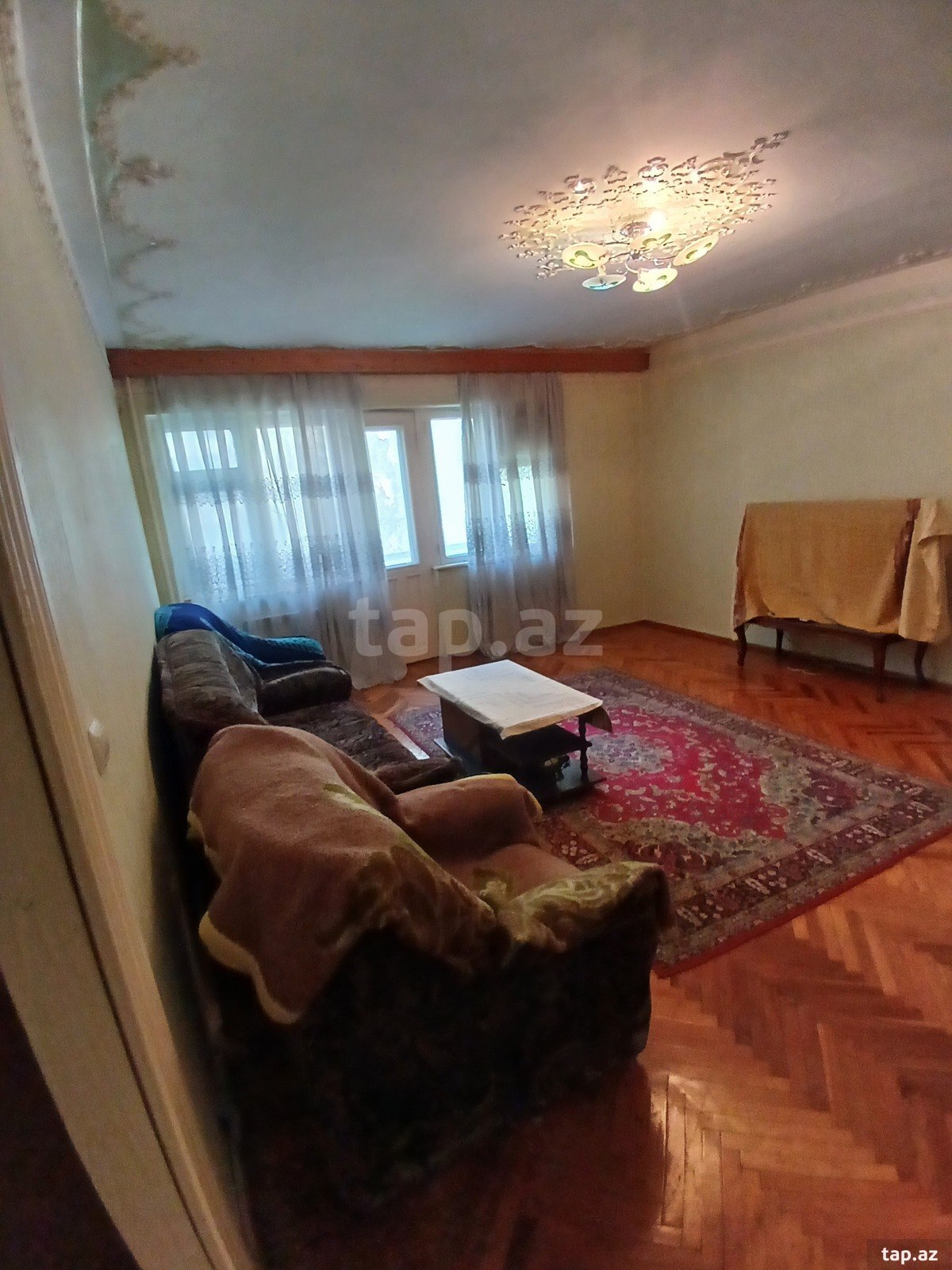 4-otaqlı mənzil kirayə verilir, Azər Əliyev küç. 23 b, 120 m²