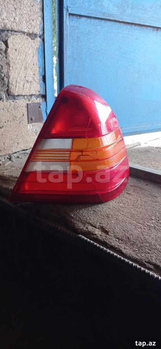 Mercedes-Benz arxa sağ stop