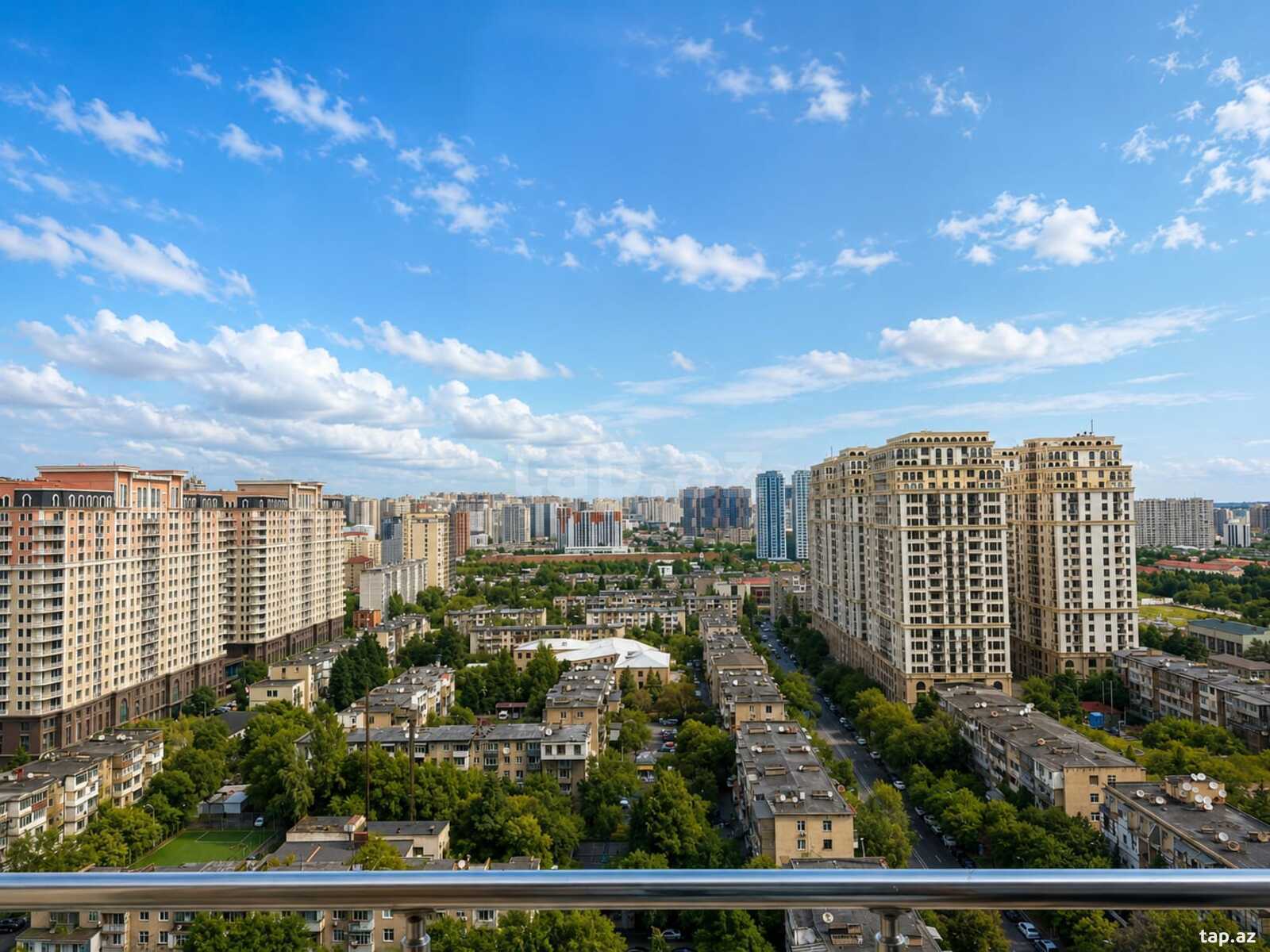 3-otaqlı yeni tikili kirayə verilir, Elmlər Akademiyası m., 146 m²