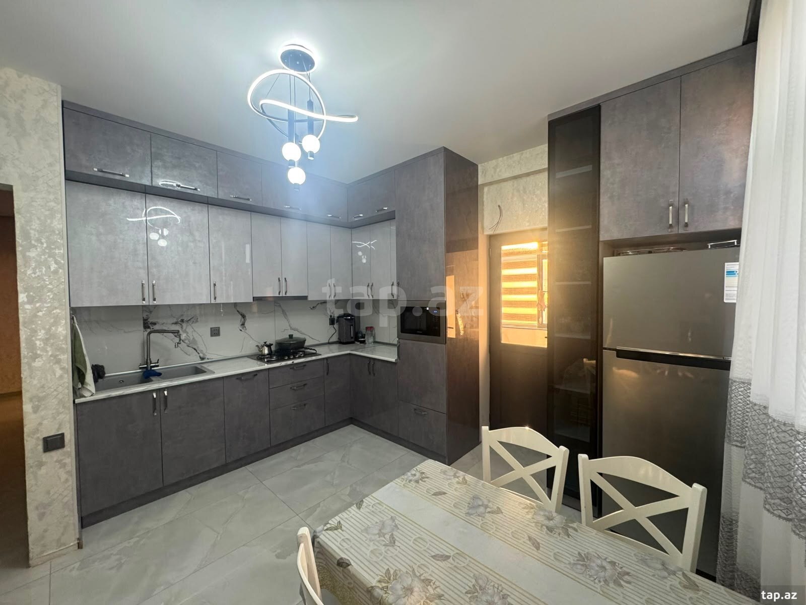 3-otaqlı yeni tikili kirayə verilir, Asif Məhərrəmov küç., 90 m²
