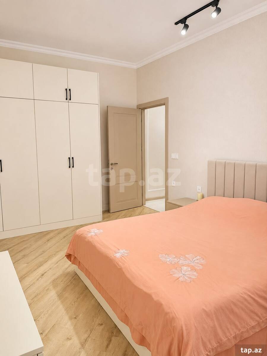 2-otaqlı yeni tikili, Binəqədi r., 82 m²