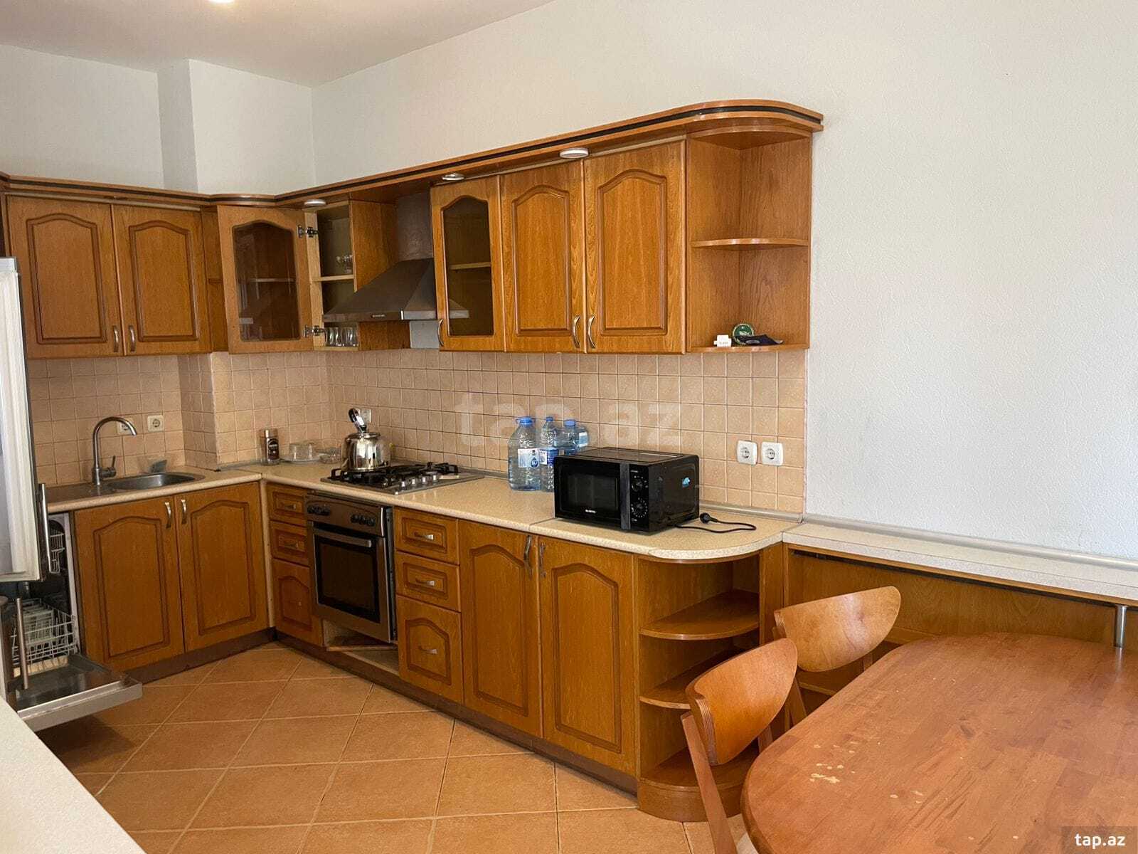3-otaqlı yeni tikili, Babək pr., 120 m²