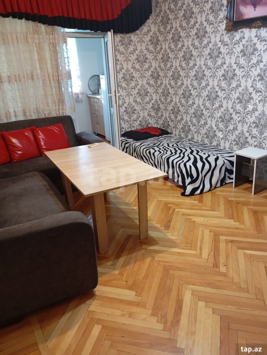 3-otaqlı mənzil kirayə verilir, Gəncə ş., 50 m²