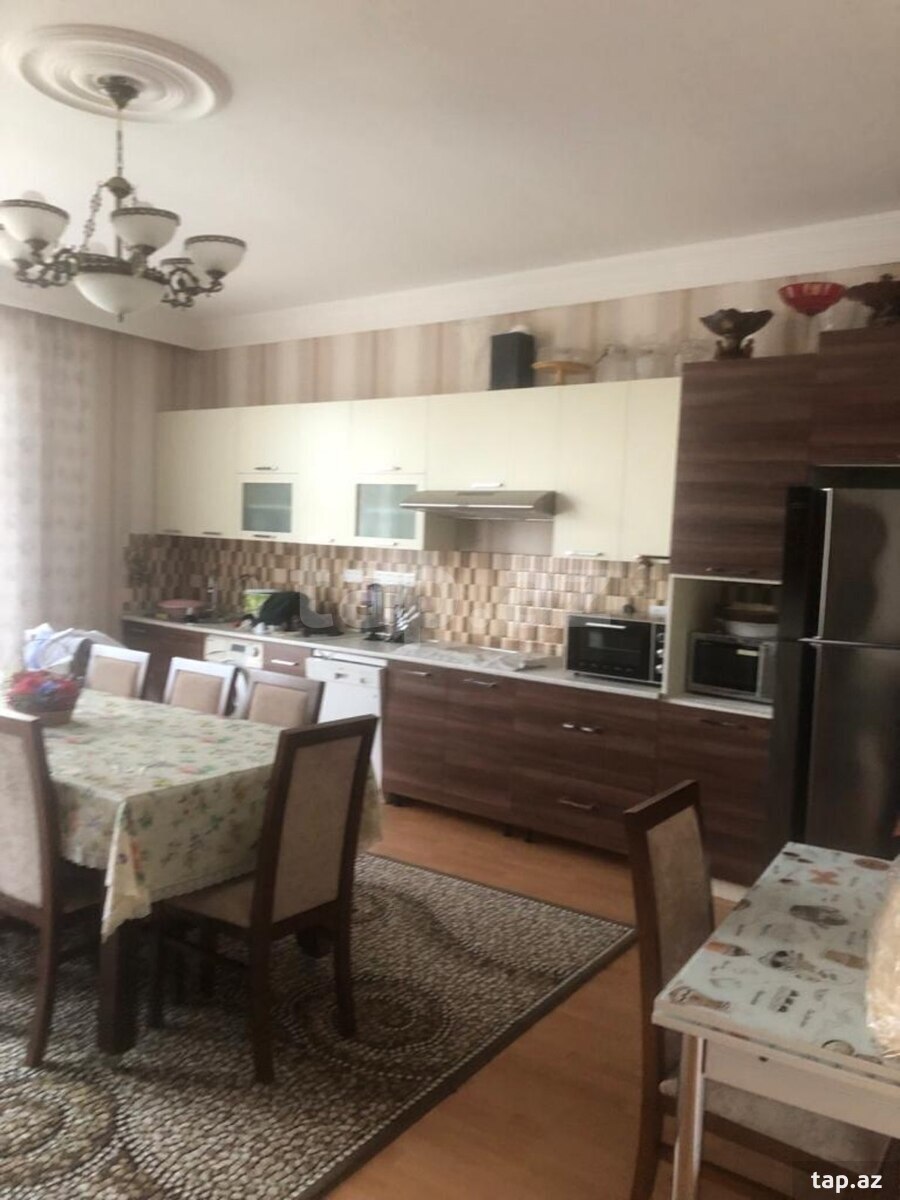Həyət evi, Buzovna qəs.