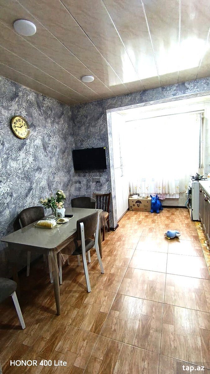 3-otaqlı mənzil, D.Bunyadzadə küç, 26, 70 m²