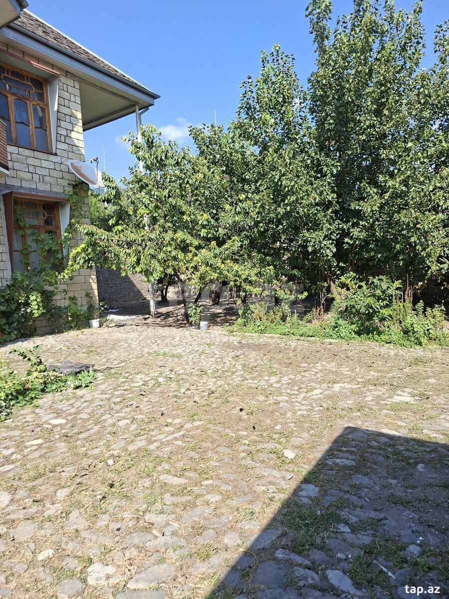 Həyət evi, Şəki ş.