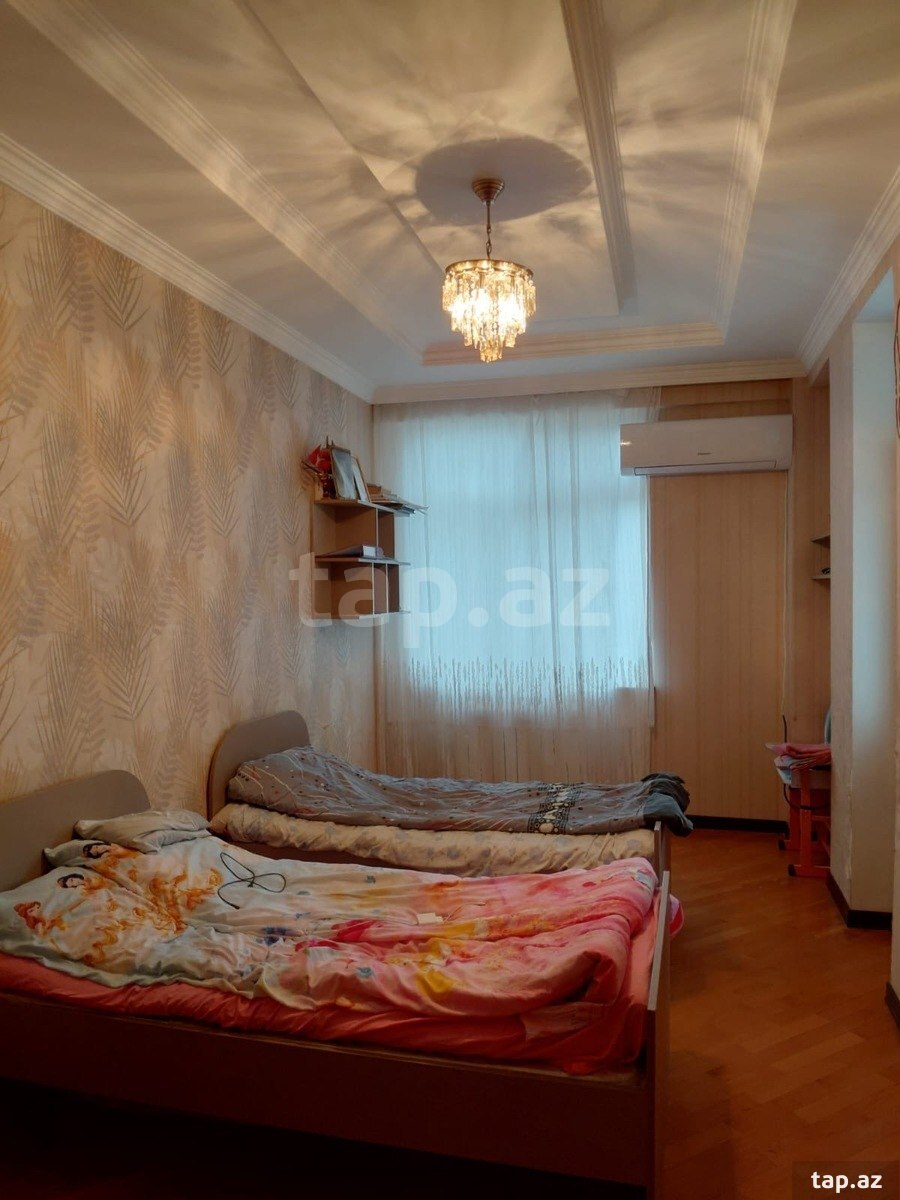 5-otaqlı yeni tikili, Nizami r., 138 m²