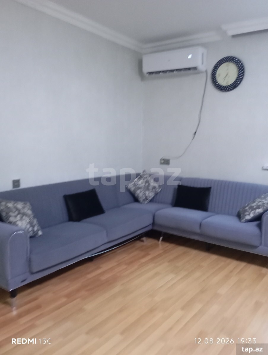 Həyət evi kirayə verilir, 8 Noyabr küç.