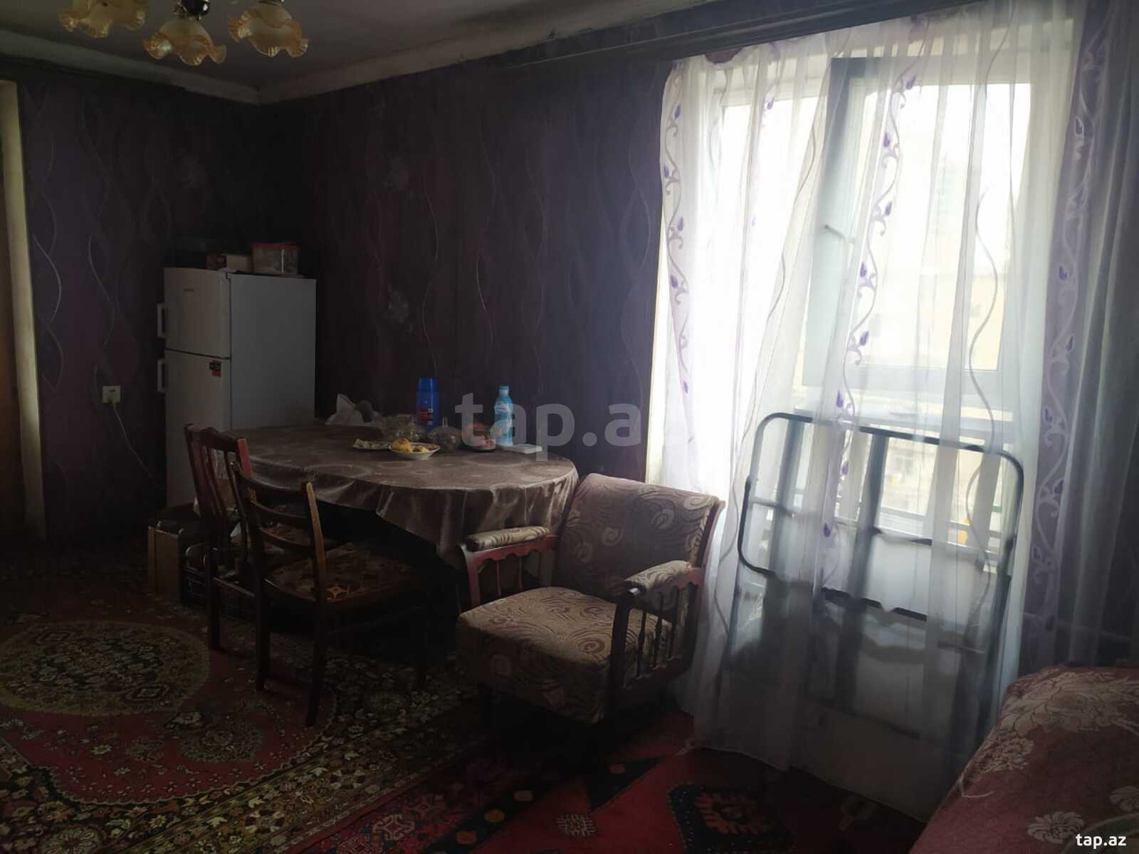 2-otaqlı mənzil kirayə verilir, Ə.Əhmədov küç., 40 m²