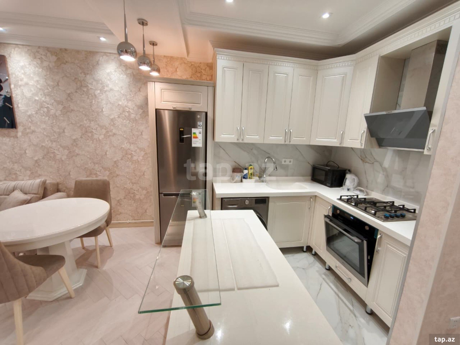 2-otaqlı yeni tikili kirayə verilir, Tbilisi pr., 60 m²