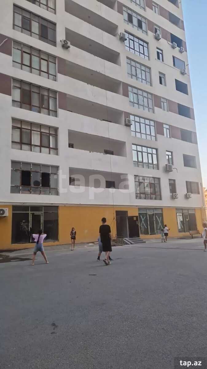 2-otaqlı yeni tikili, İnşaatçılar m., 90 m²