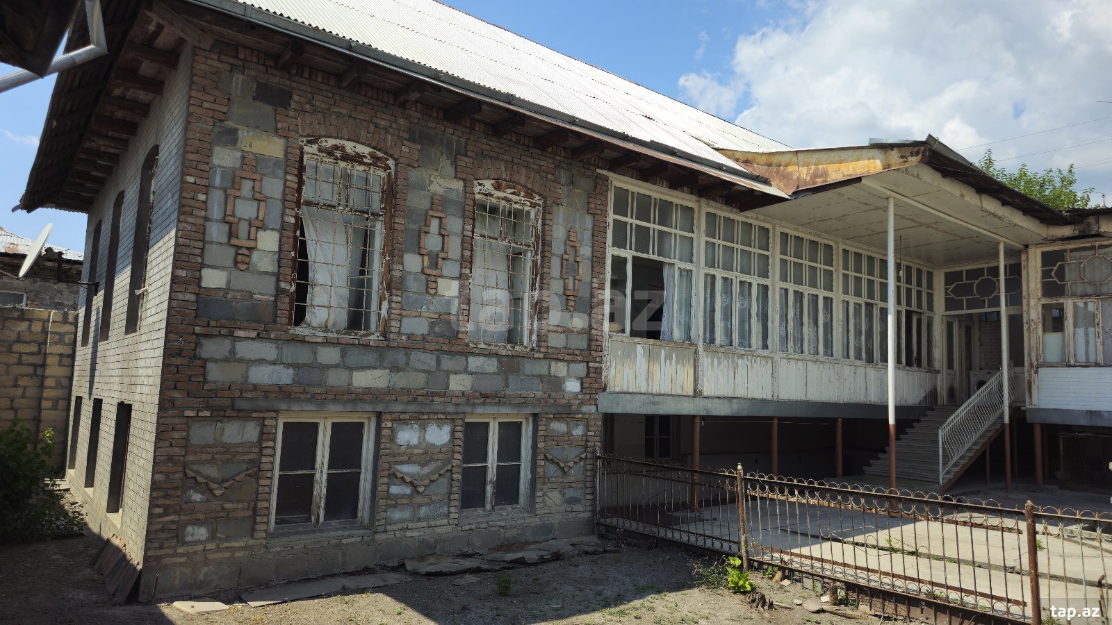 Həyət evi, Şəki ş.