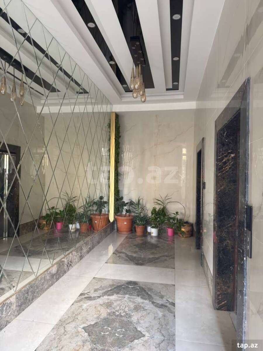 2-otaqlı yeni tikili, İnşaatçılar m., 92 m²