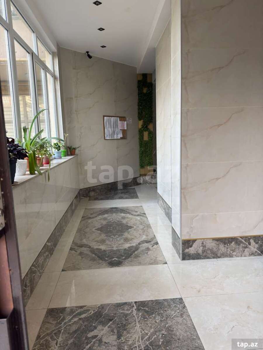 2-otaqlı yeni tikili, İnşaatçılar m., 92 m²