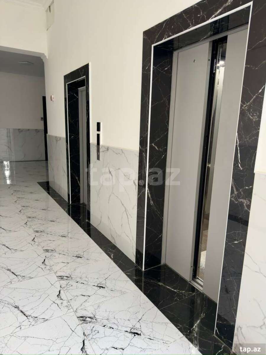 2-otaqlı yeni tikili, İnşaatçılar m., 92 m²