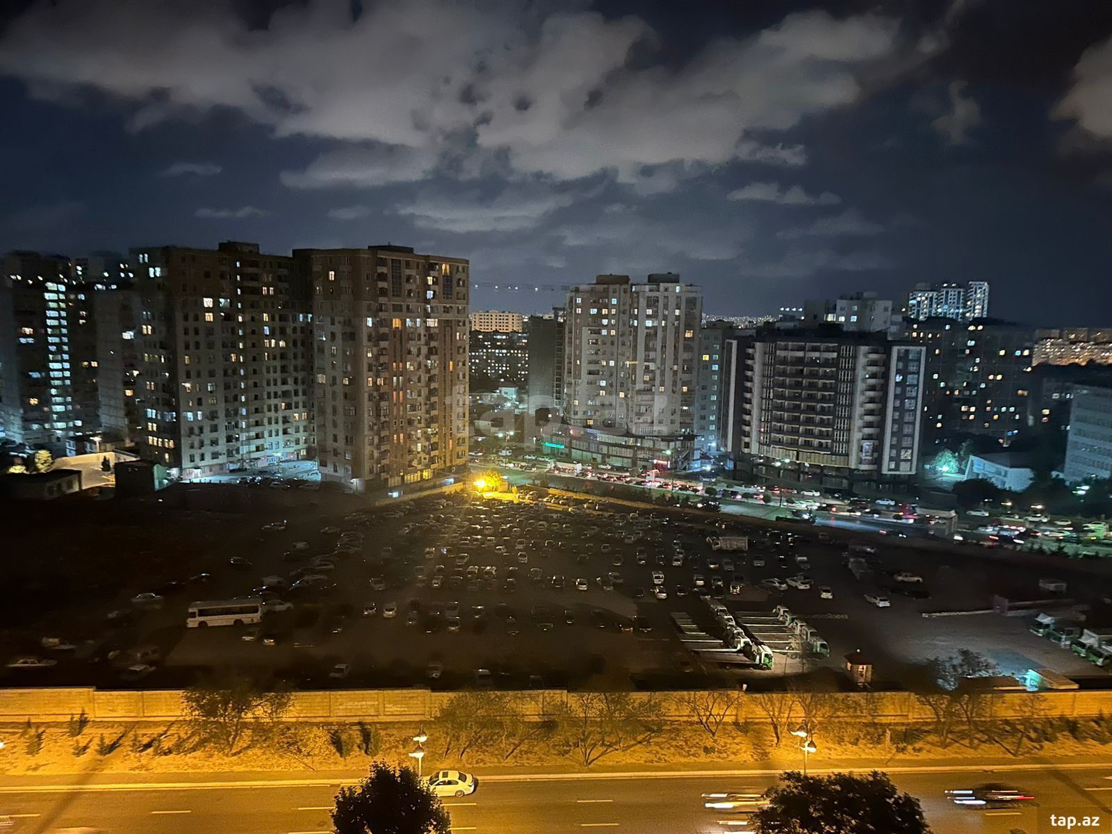 2-otaqlı yeni tikili, İnşaatçılar m., 92 m²