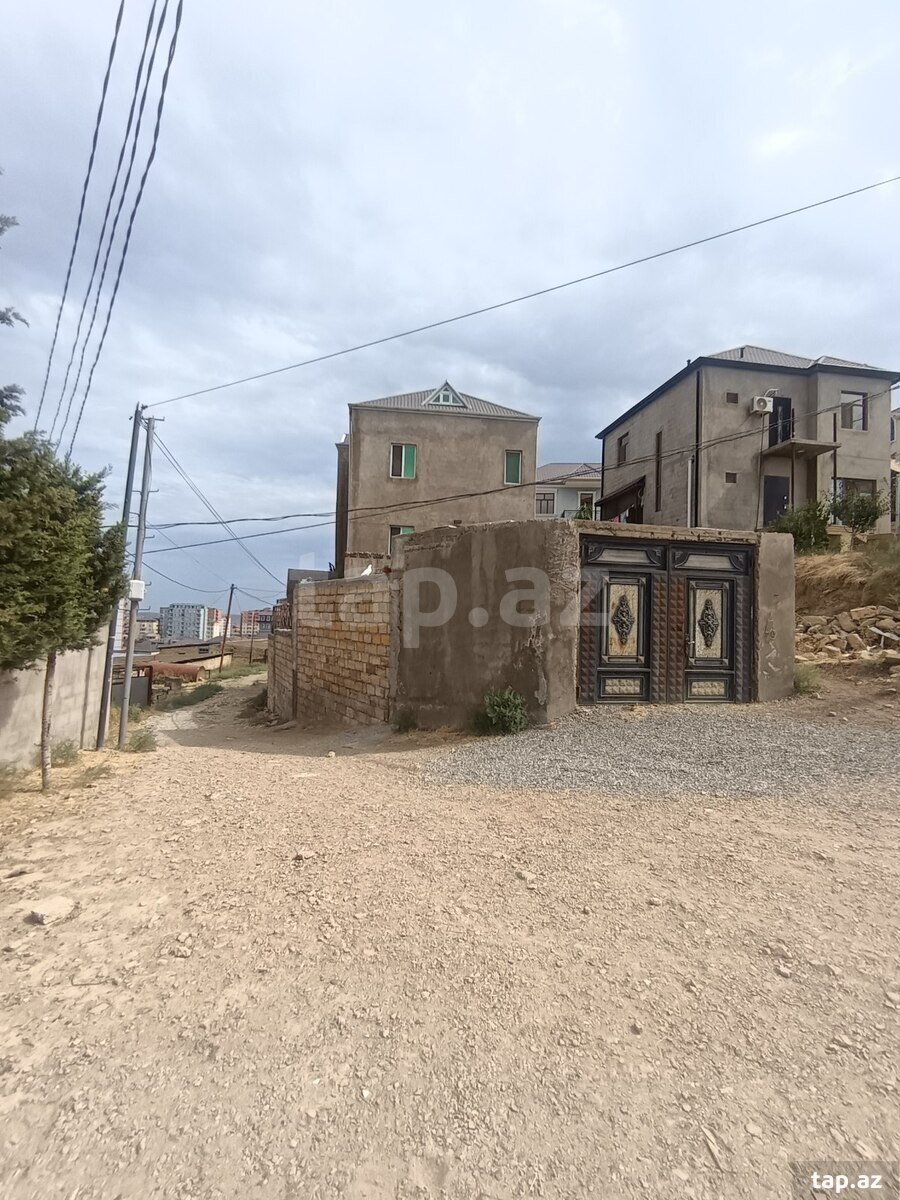 Həyət evi, Rza Talıbov küç.Ev 81a