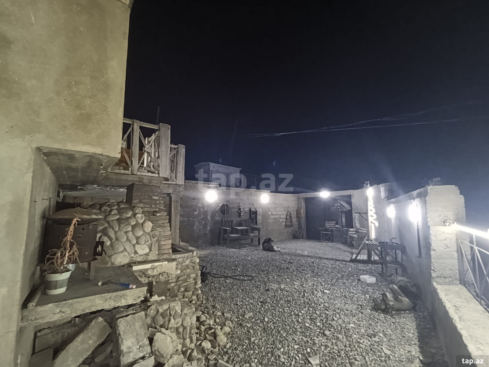 Həyət evi, Rza Talıbov küç.Ev 81a