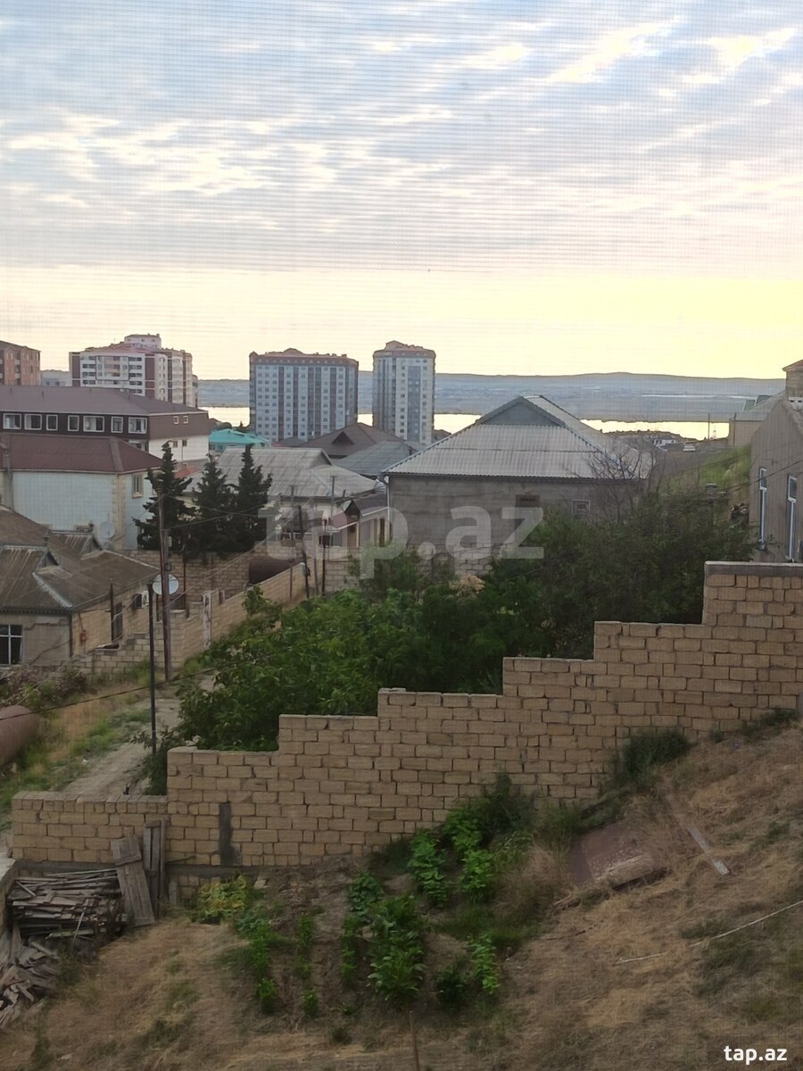Həyət evi, Rza Talıbov küç.Ev 81a