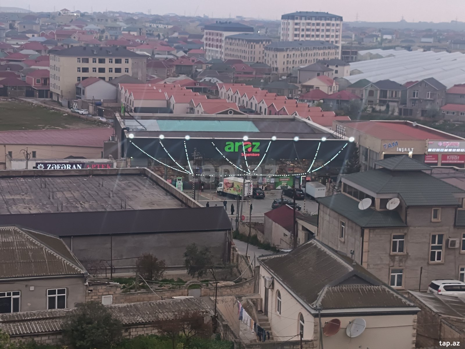 Həyət evi, Rza Talıbov küç.Ev 81a
