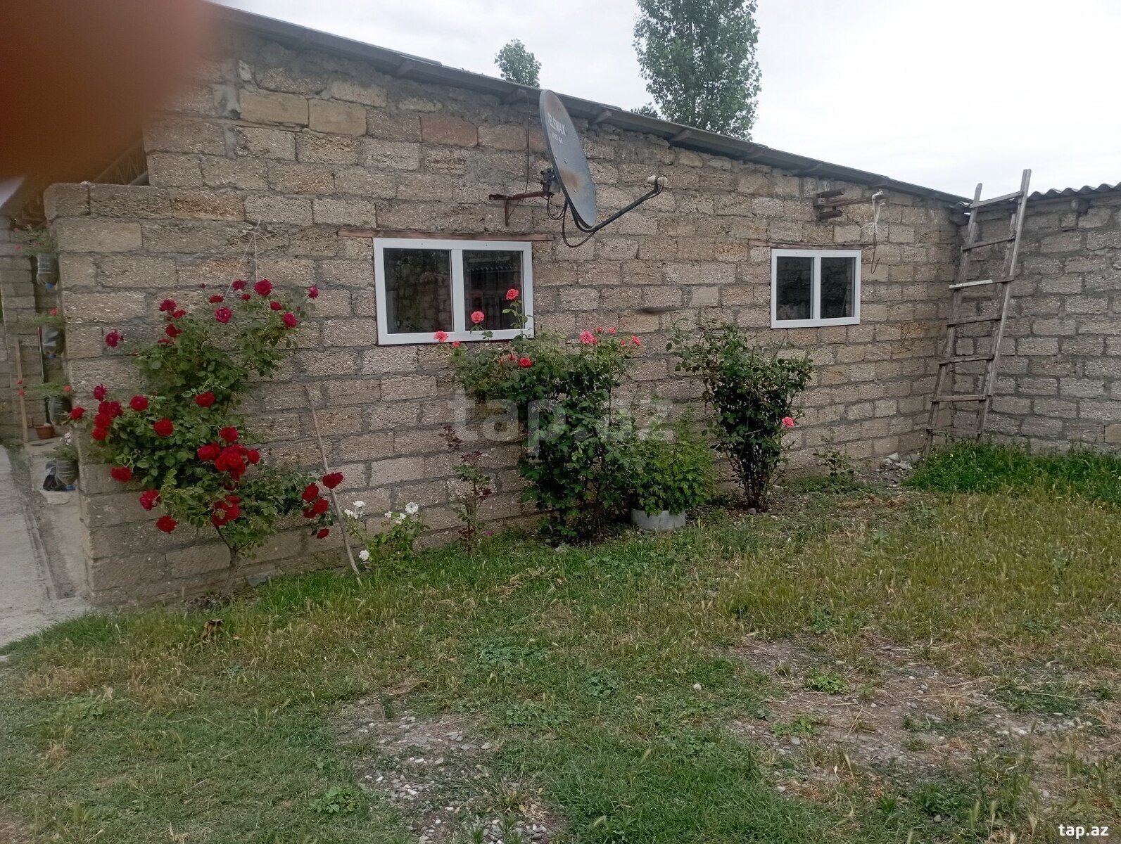 Bağ evi, Xaçmaz r