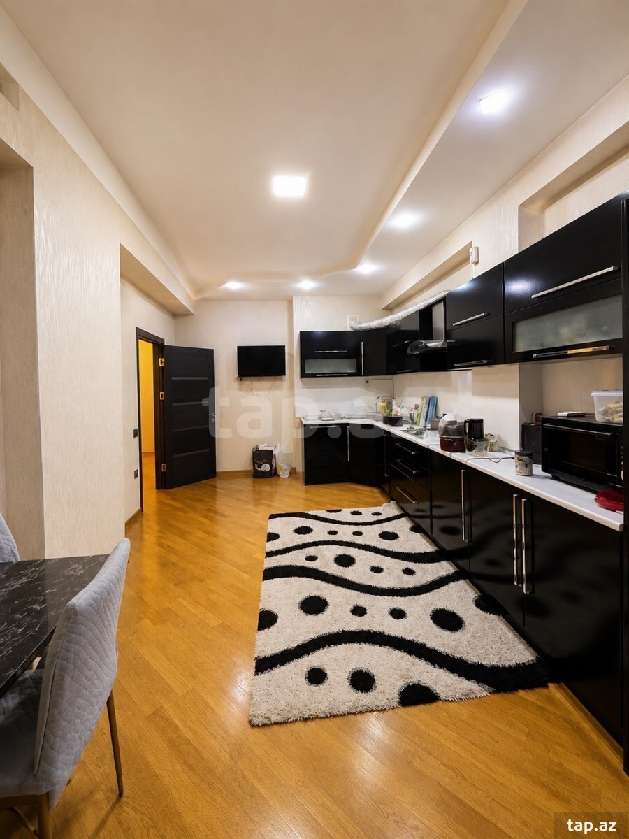 2-otaqlı yeni tikili kirayə verilir, General M.Həmidov küç., 110 m²