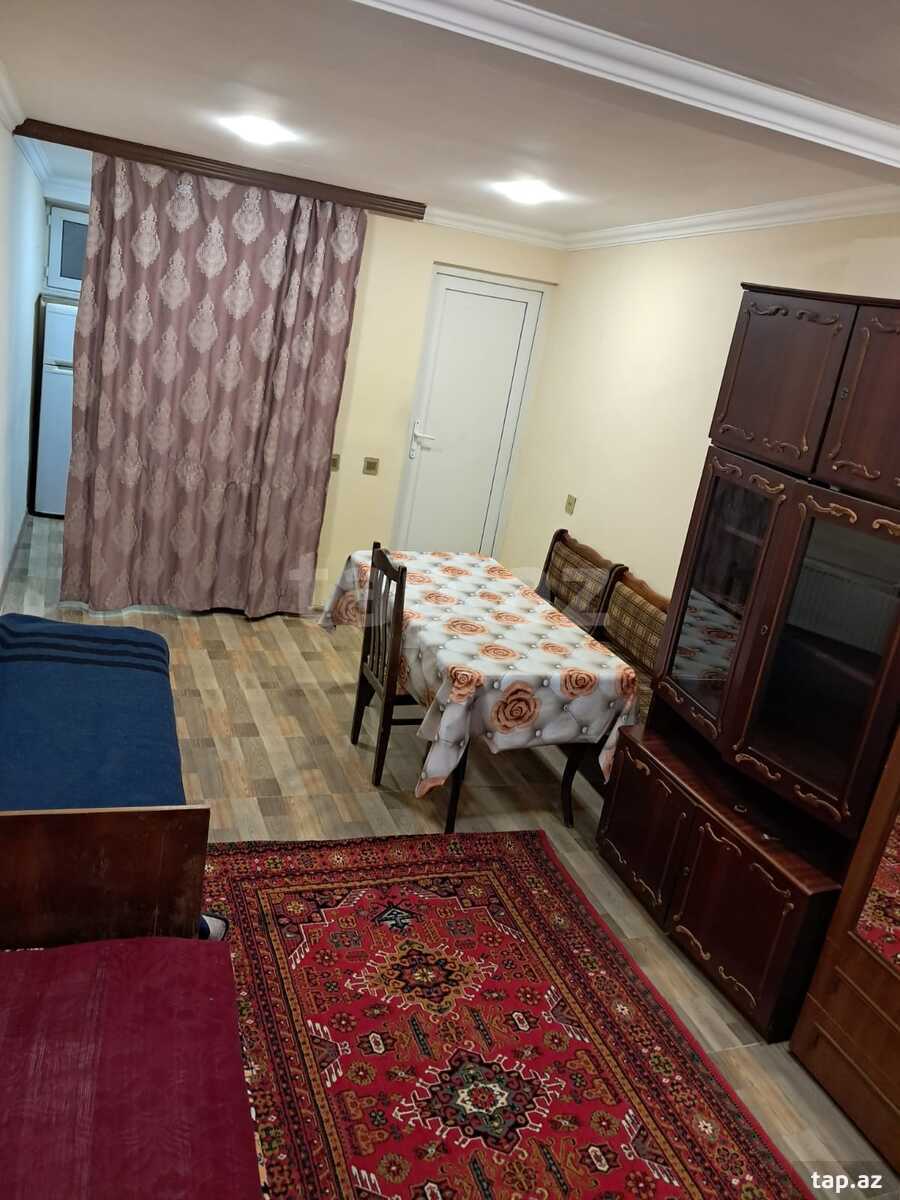 Həyət evi kirayə verilir, Səbail r.