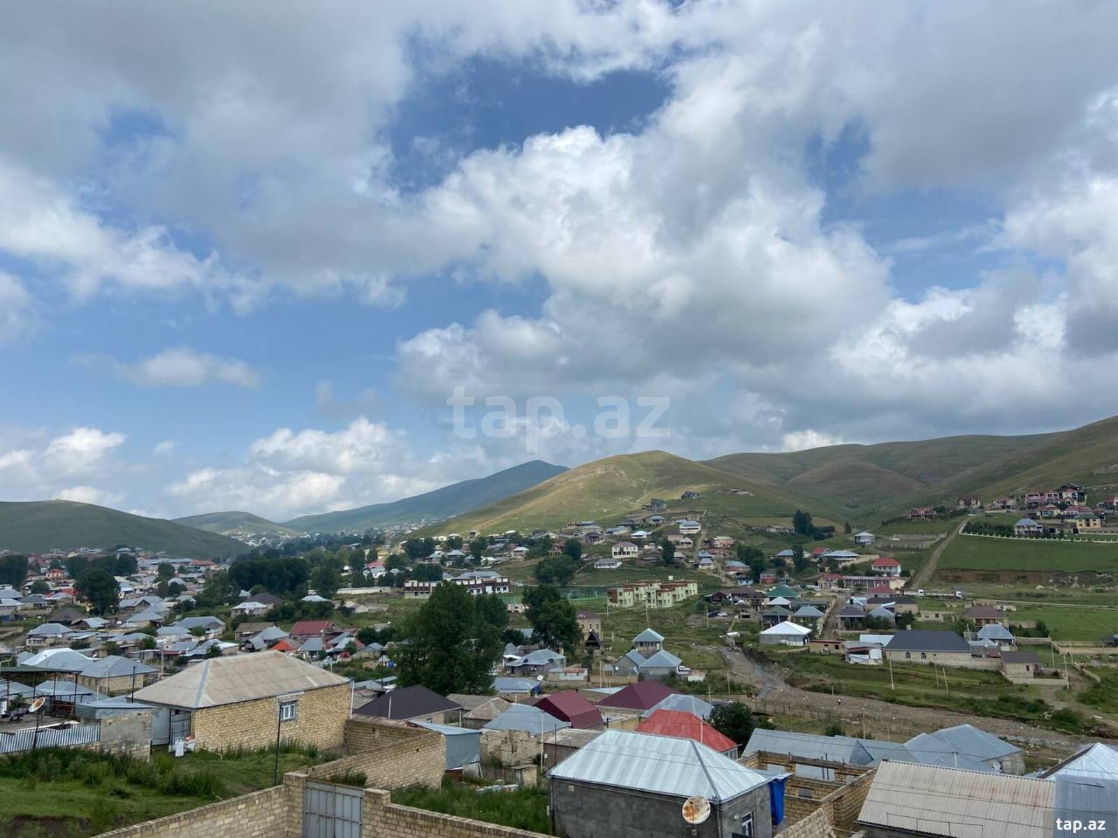 Həyət evi, Mikayıl Müşfiq küç.