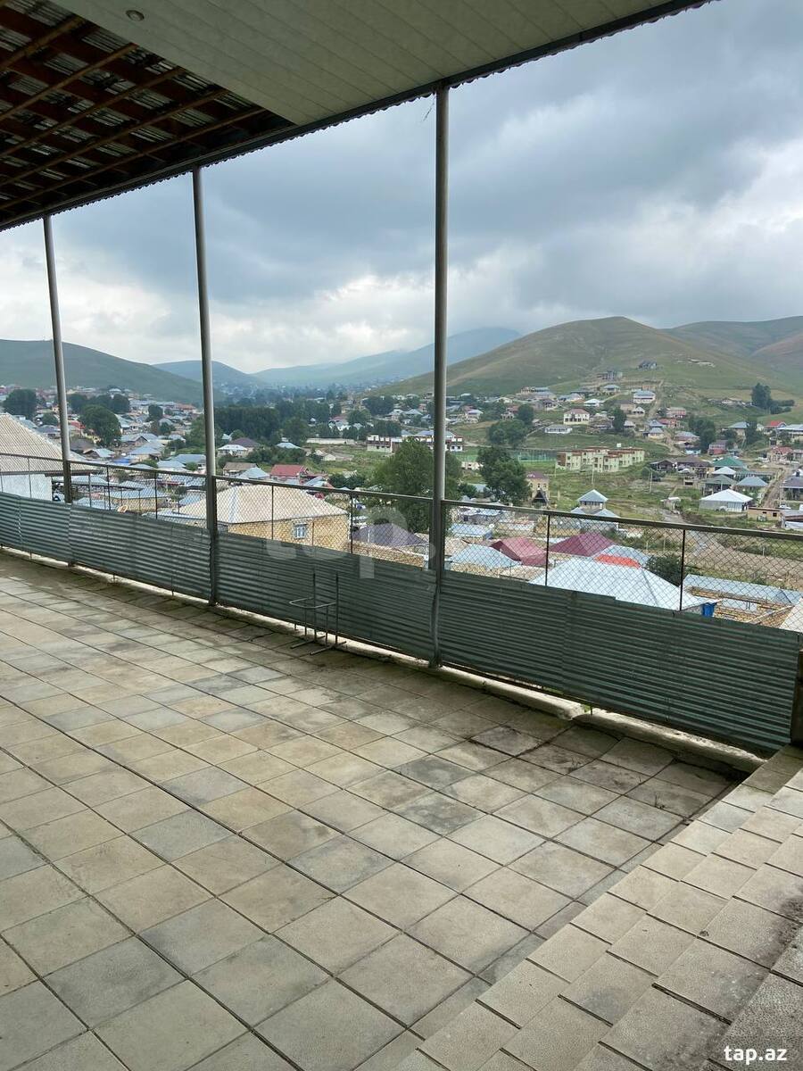 Həyət evi, Mikayıl Müşfiq küç.