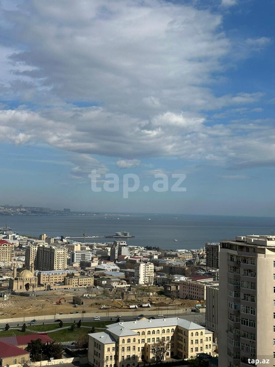 3 otaqlı mənzil satılır, Bakı