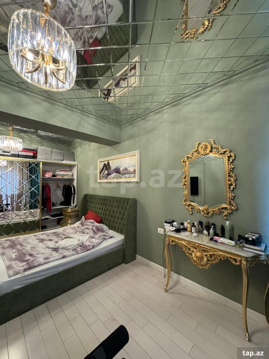 4-otaqlı yeni tikili, 8 Noyabr pr., 181 m²