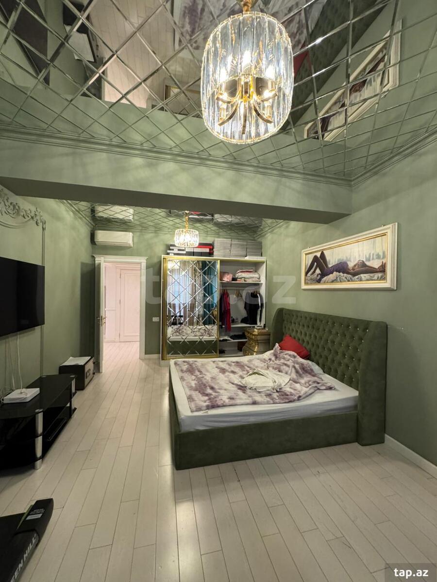 4-otaqlı yeni tikili, 8 Noyabr pr., 181 m²