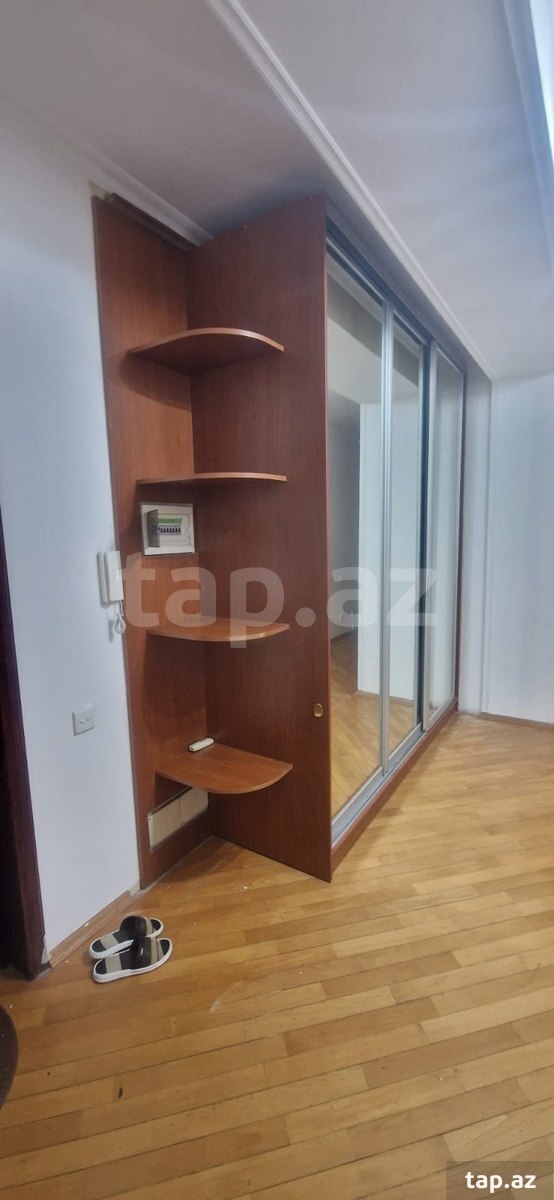 3-otaqlı yeni tikili, R.Behbudov küç., 136 m²