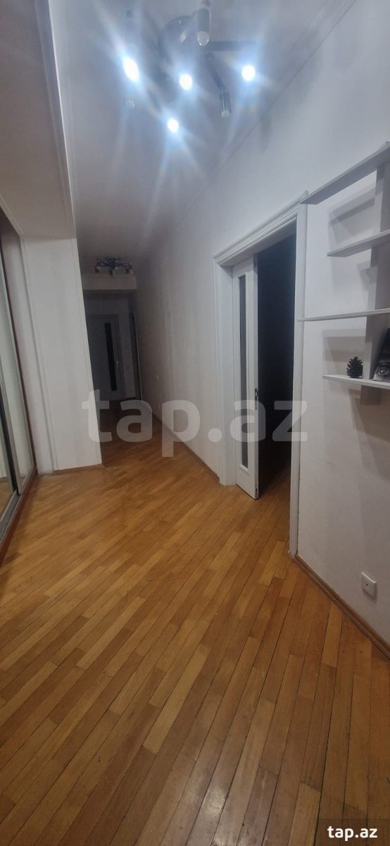 3-otaqlı yeni tikili, R.Behbudov küç., 136 m²