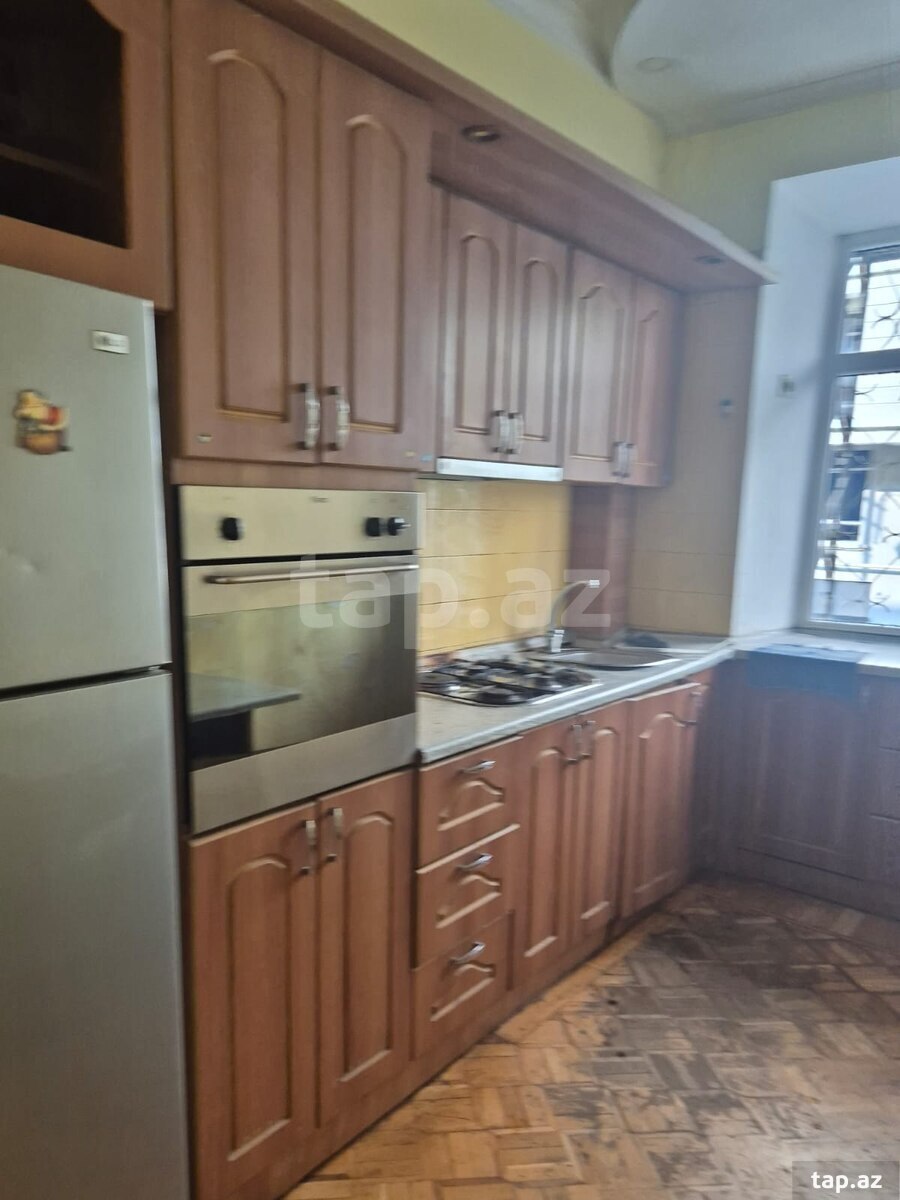 3-otaqlı mənzil kirayə verilir, Əhmədbəy Ağaoğlu küç., 90 m²