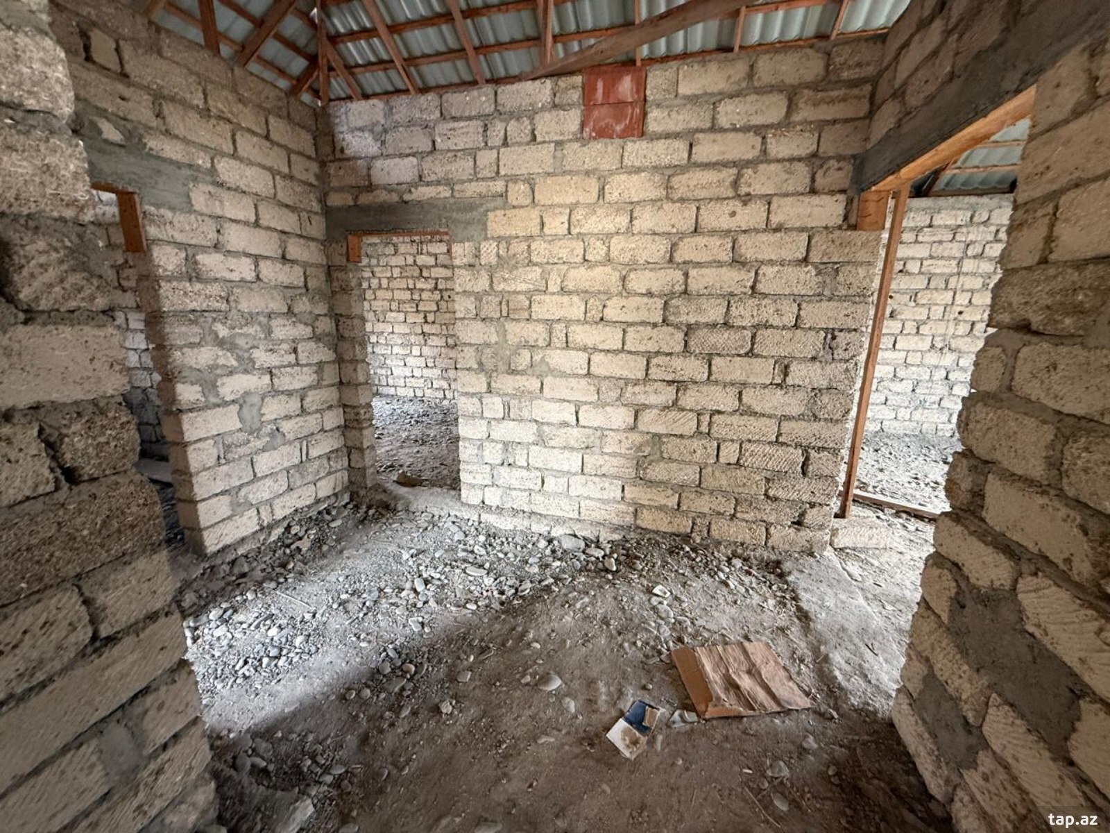 Həyət evi, Adil İsgəndərov küç.