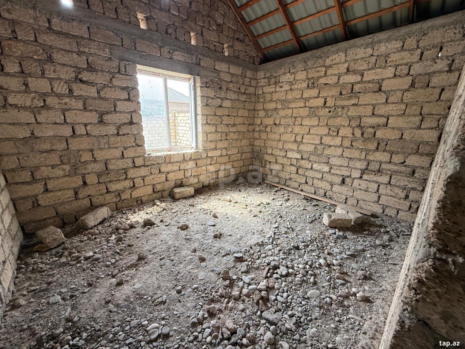 Həyət evi, Adil İsgəndərov küç.