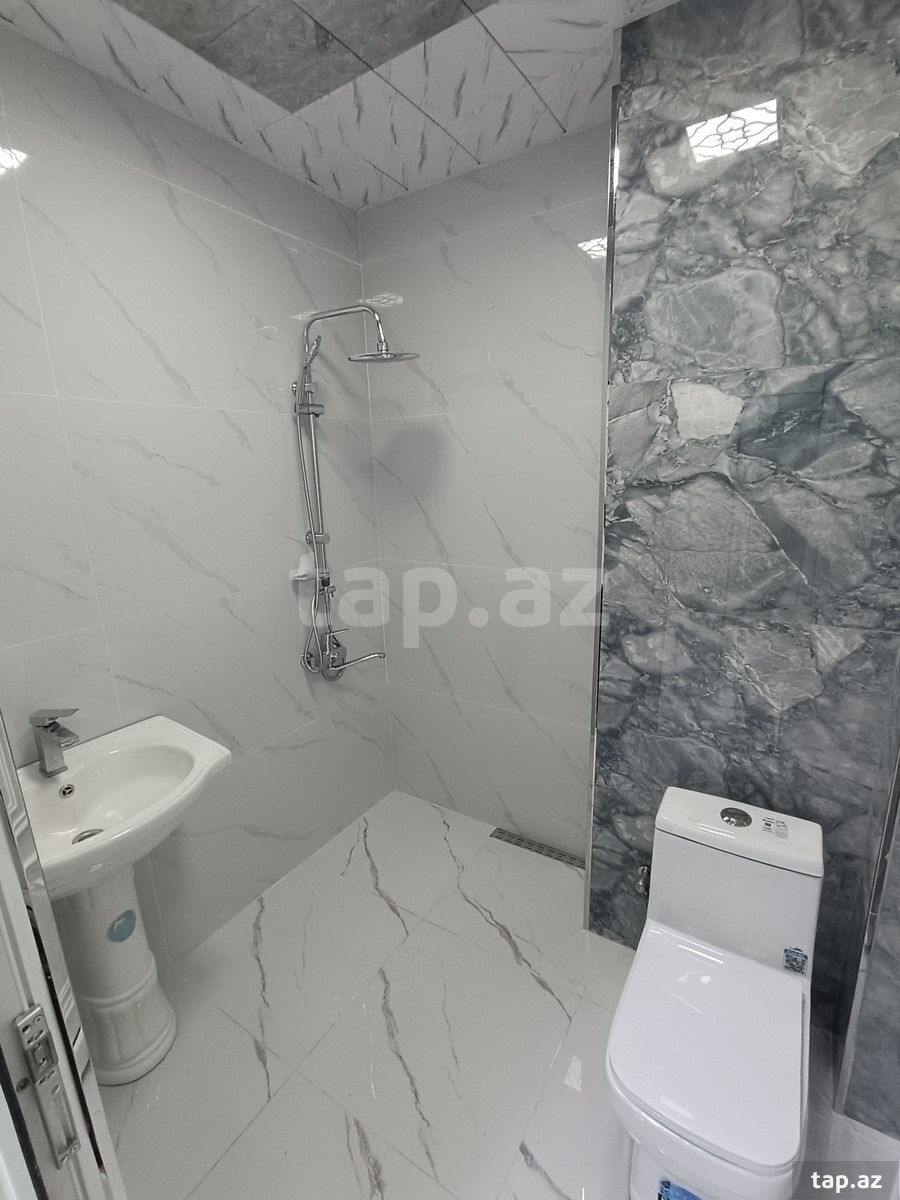 4-otaqlı mənzil, Gəncə ş., 70 m²