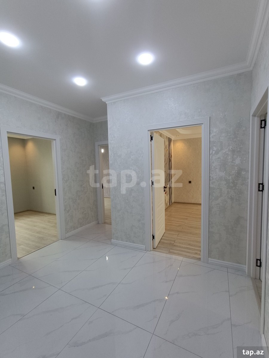 4-otaqlı mənzil, Gəncə ş., 70 m²