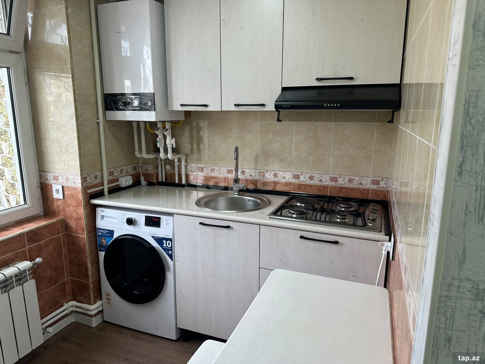 2-otaqlı mənzil kirayə verilir, Rüstəm Rüstəmov küç., 65 m²
