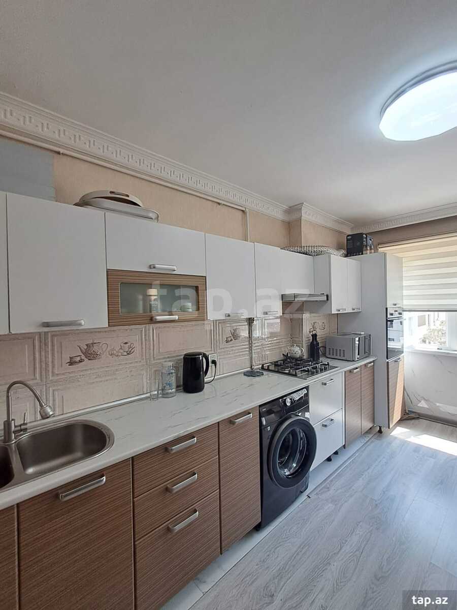 3-otaqlı mənzil, 8 Noyabr pr., 80 m²