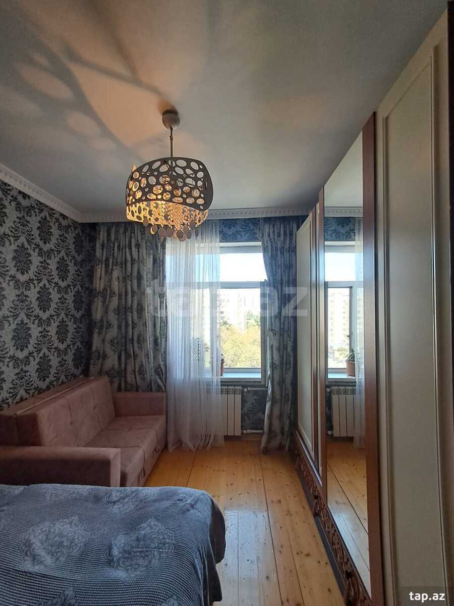3-otaqlı mənzil, 8 Noyabr pr., 80 m²