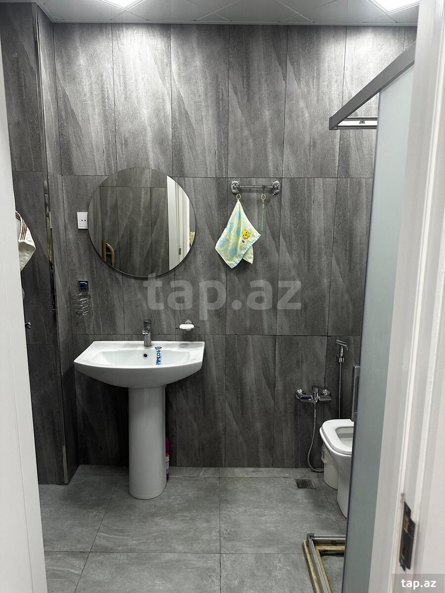 2-otaqlı yeni tikili, Zəngəzur küç., 70 m²