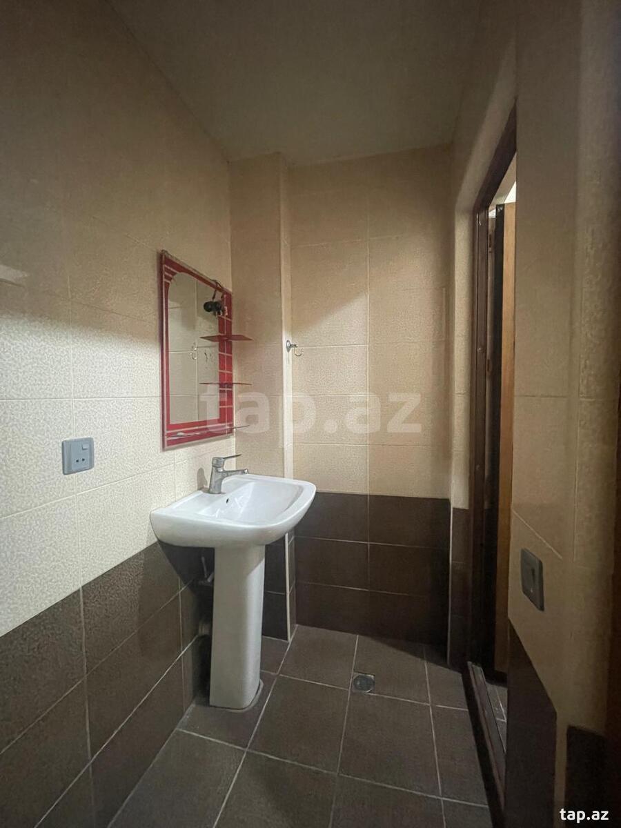2-otaqlı yeni tikili, Zərifə Əliyeva küç., 104 m²
