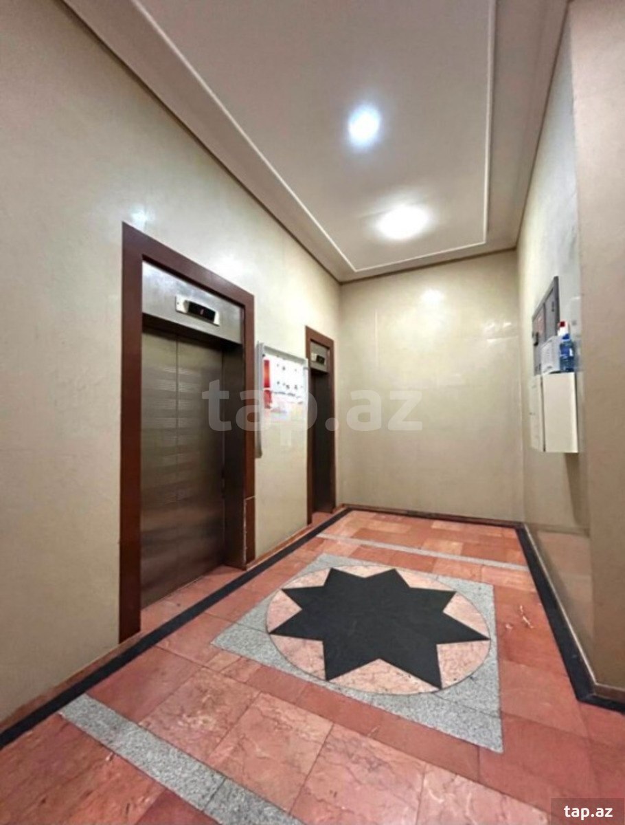 3-otaqlı yeni tikili, Qurban Xəlilov küç., 107 m²
